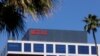 FILE: Logo Netflix di salah satu gedung di Hollywood, Los Angeles, California, AS, 12 Juli 2023. (REUTERS/Mike Blake)