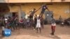 Amoukanama, une troupe d'acrobates de renommée mondiale, fait la fierté des Guinéens