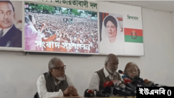 ঢাকায় এক সংবাদ সম্মেলনে বিএনপির স্থায়ী কমিটির সদস্য নজরুল ইসলাম খান। ৮ জানুয়ারী, ২০২৪।