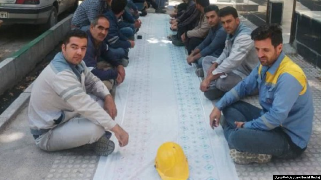 اعتصاب کارگران برق نورآباد. آرشیو
