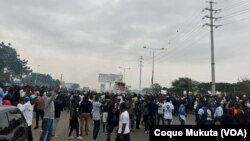 Manifestação contra aumento de combustível, do custo de vista e da lei das organizações não governamentais, Luanda, Angola, 17 Junho 2023