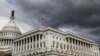 Sivi oblaci iznad Kapitola u Vašingtonu (Foto: REUTERS/Jonathan Ernst)