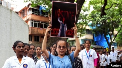 Protests spread over Indian doctor's rape and murder