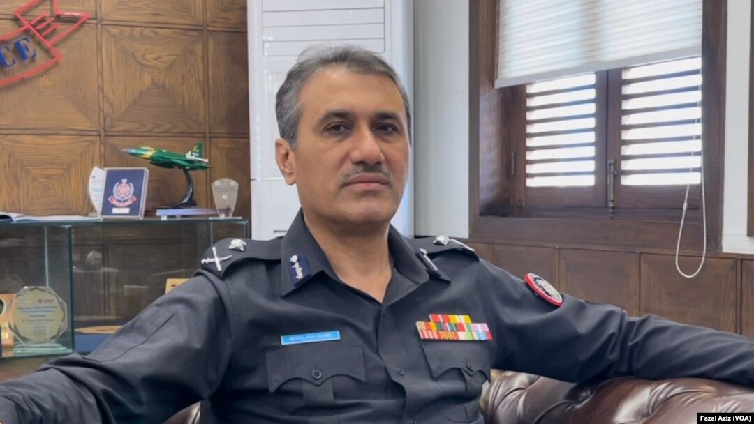 د سيند صوبې د پوليسو مشر غلام نبي مېمن