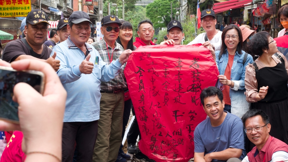 Taiwanese Celebrate Freedom In The Face Of Chinas War Games