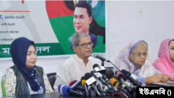 ঢাকা রিপোর্টার্স ইউনিটিতে (ডিআরইউ) জাতীয়তাবাদী মহিলা দল আয়োজিত এক আলোচনা সভায় বক্তব্য রাখছেন বাংলাদেশ জাতীয়তাবাদী দল বিএনপি'র মহাসচিব মির্জা ফখরুল ইসলাম আলমগীর। রবিবার, ৯ এপ্রিল, ২০২৩। 