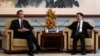 资料照片: 加州州长纽森(左)2023年10月25日在北京钓鱼台国宾馆会见中国国家副主席韩正