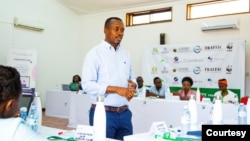 Water Journalists Africa founder Fredrick Mugira leads a workshop for media in Uganda, in February 2023. (Credit: InfoNile)