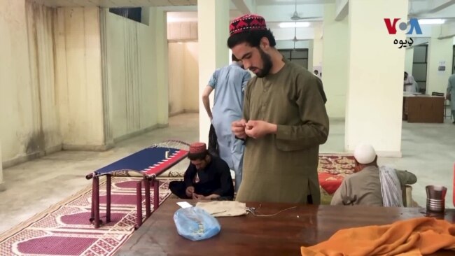 پېښور جېل کې صنعتي زون جوړ شوی چې پکې قیدیانو ته د هنر زده کولو تربیه ورکول کېږي