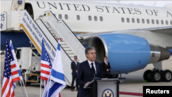 وزیر خارجه آمریکا برای دیدار با مقامات اسرائیل وارد این کشور شد.