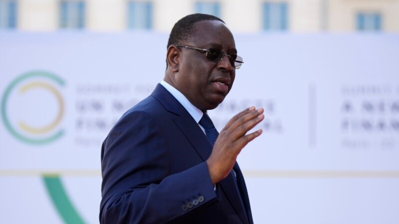 Sénégal: le président ordonne des mesures d'urgence face à l'émigration clandestine
