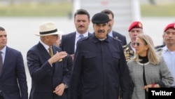 El presidente de Venezuela, Nicolás Maduro, durante su llegada a Turquía el viernes, 2 de junio de 2023. 