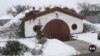 Hobbit-Style Bomb Shelter Helps Ease Stress for Ukrainian Children 