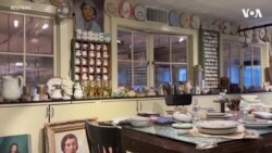 纽约一家复古陈列室盘子展品琳琅满目 被称赞胜过大都会博物馆