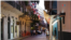 El Casco Viejo en Panamá es encantador y cada vez más internacional. La zona tiene una atractiva vida nocturna, muchos restaurantes y calles sinuosas
