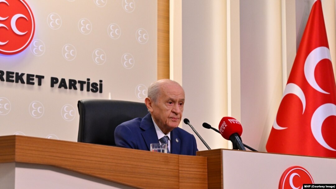 Ağırlıklı olarak Kıbrıs meselesi üzerinde duran MHP Genel Başkanı, ABD Başkanı Joe Biden’ın 5 Kasım’da yapılacak seçimlerde aday olmaktan çekilmesini de değerlendirdi.
