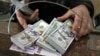 سیاست‌گذاری‌های بانک مرزی جمهوری اسلامی برای کنترل بازار ارز همچنان ادامه دارد.