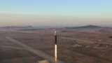 Triều Tiên phóng phi đạn đạn đạo xuyên lục địa (ICBM) Hwasong-17 tại Phi trường Quốc tế Bình Nhưỡng ngày 16/3/2023.