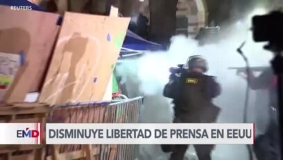Arrestos y acoso debilitan libertad de prensa en EEUU 