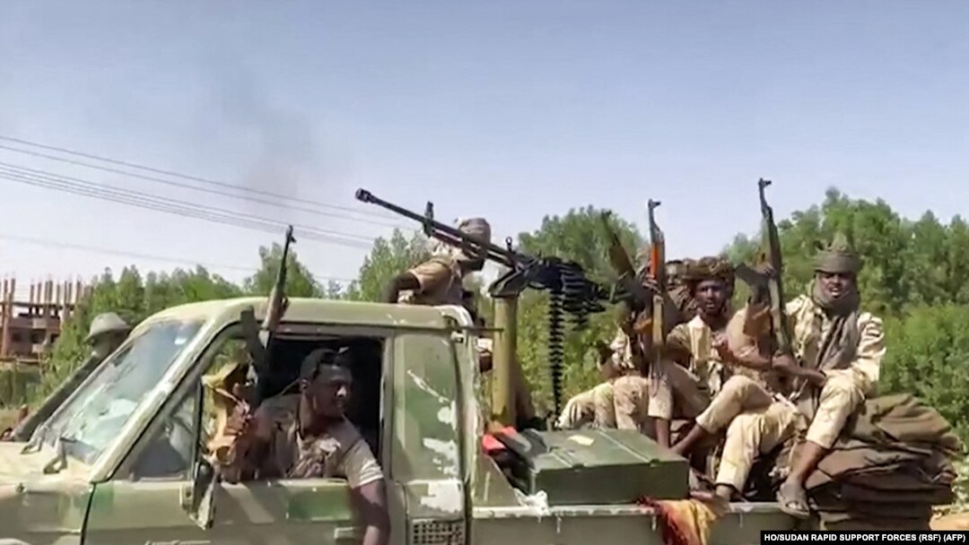 Ingabo za Rapid Support Forces (RSF) zigometse ku butegetsi muri Sudani.