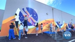 Seattle Volunteers Help Museum of Flight Mural Gain Liftoff