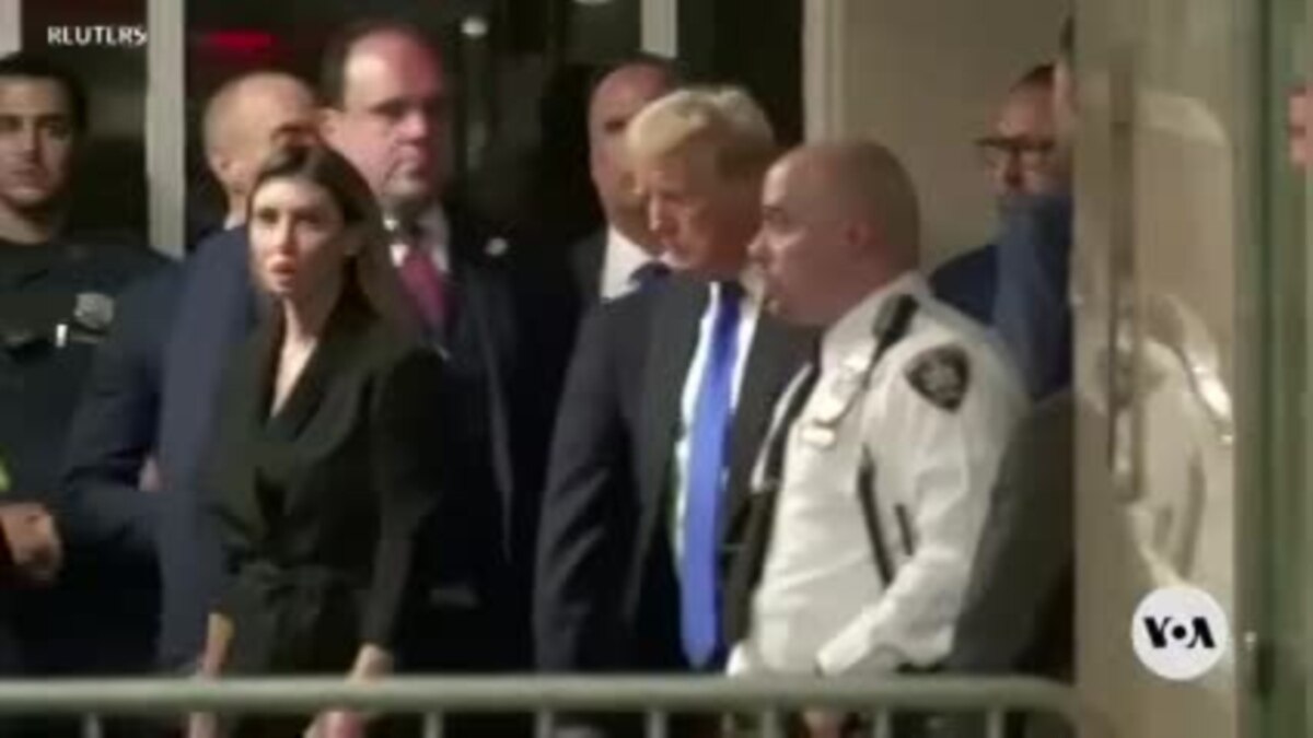 Biden, Trump trade accusations over border - Vimarsana News