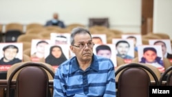 دادگاه انقلاب تهران جمشید شارمهد، فعال سیاسی مخالف جمهوری اسلامی را به اعدام محکوم کرد.