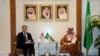美国国务卿安东尼·布林肯于2023年10月14日在沙特阿拉伯利雅得外交部会见沙特外交大臣费萨尔·本·法尔汉亲王。