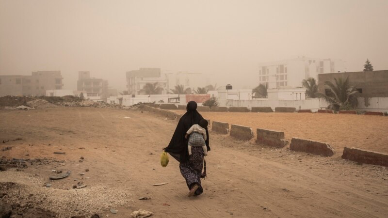 Les autorités sénégalaises mettent en garde contre la pollution de l'air à Dakar