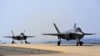 Jet tempur F-35A Angkatan Udara Korea Selatan bersiap lepas landas di pangkalan udara yang dirahasiakan di Korea Selatan dalam latihan militer gabungan Freedom Shield Korea Selatan dan Amerika Serikat, 13 Maret 2024. (Handout/Kementerian Pertahanan Korea Selatan/AFP)