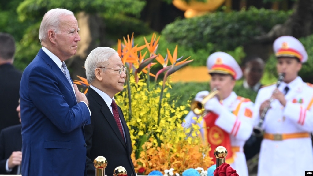 Tổng bí thư Đảng Cộng sản Việt Nam Nguyễn Phú Trọng chủ trì lễ tiếp đón Tổng thống Mỹ Joe Biden tại Phủ Chủ tịch hôm 10/9