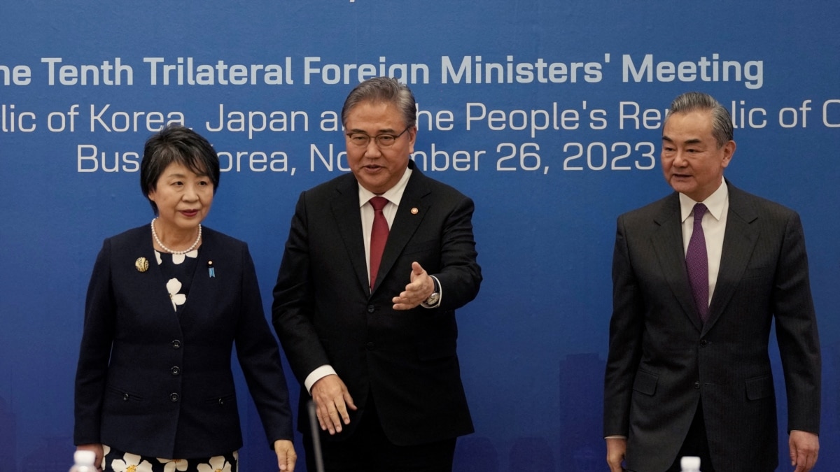 Experts eye possible China-Japan meeting during ASEAN