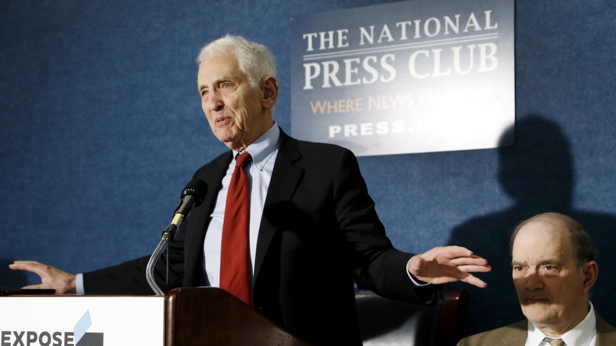 Daniel Ellsberg, Who Leaked 'Pentagon Papers,' Dies At 92