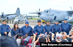 Presiden Jokowi di Jakarta, Rabu (24/1) menyatakan bahwa seorang presiden boleh memihak kepada paslon capres dan cawapres dalam Pemilu 2024 asalkan tidak menggunakan fasilitas negara. (Foto: Biro Setpres)