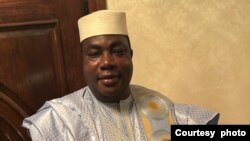 Mamadou Ben Diabaté, politiki sɛgɛsɛgɛlikɛla be kumana Tim Walz kan 