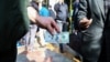 در پی رکوردشکنی سکه و دلار در ایران؛ رئیس پلیس امنیت اقتصادی از بازداشت ده‌ها «دلال» خبر داد