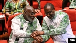 Le maire de Cocody Jean-Marc Yacé (g.) et le banquier ivoiro-français Tidjane Thiam (dr.) sont les deux candidats en lice pour prendre la tête du Parti démocratique de Côte d'Ivoire.