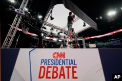 Pripreme CNN u sali pred predsjedničku debatu Bidena i Trumpa, Atlanta, Georgia, 26. juni 2024.