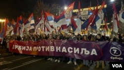 Šetnja građana do zgrade RIK-a u Beogradu nakon predizbornog skupa koalicije "Srbija protiv nasilja" (foto: Stefan Miljuš)
