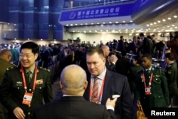美国前助理国防部长施灿德（Chad Sbragia）在北京出席香山论坛。（2023年10月30日）
