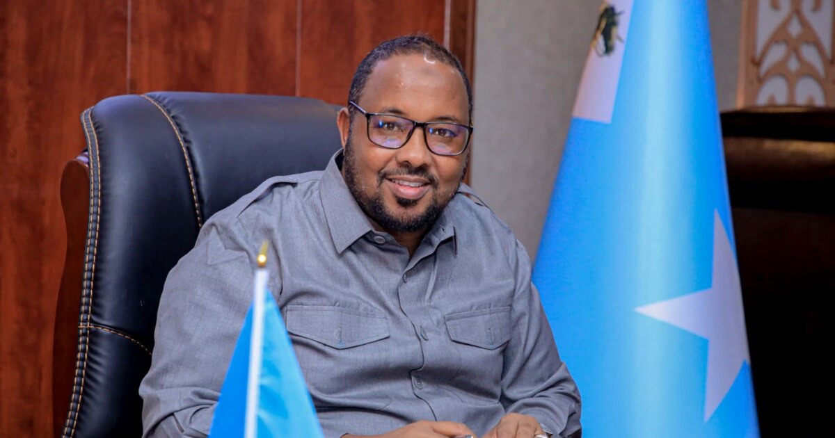 Yalangoch ayol videoda erining qotogini silkitadi Anal etuklar pornosini onlayn tomosha qiling