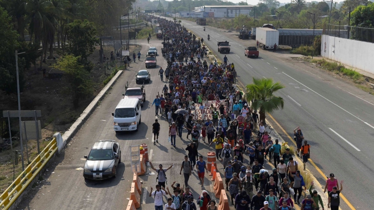 En Fotos Caravana de miles de migrantes parte de Tapachula rumbo