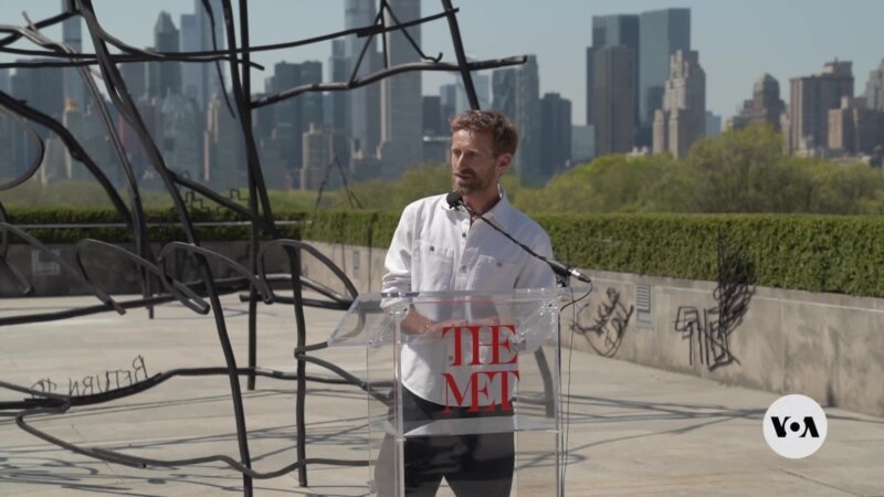 Kosovar’s sculptures transform roof of New York’s Metropolitan Museum of Art