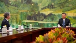 中國國家主席習近平2024年4月26日與造訪的美國國務卿安東尼·布林肯（Antony Blinken）在北京人大會堂舉行會談。 （媒體聯訪照片）