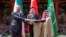 Eron Tashqi ishlar vaziri Husayn Amirabdullohian (chapda) Saudiya Arabistoni Tashqi ishlar vaziri shahzoda Faysal bin Farhan Al Saud hamda Xitoy Tashqi ishlar vaziri Sin Gan bilan, Pekin, Xitoy, 2023-yil, 6-aprel.