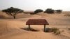   دبئی: ریت میں دبا ایک  گاؤں کیا کہانی سنا رہا ہے؟  