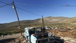 Un viejo coche en la aldea palestina de Marajem, en en área C de Cisjordania, el 12 de diciembre de 2023.