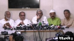 বিএনপির কেন্দ্রীয় কার্যালয়ে সংবাদ সম্মেলনে বিএনপির মহাসচিব মির্জা ফখরুল ইসলাম আলমগীর।