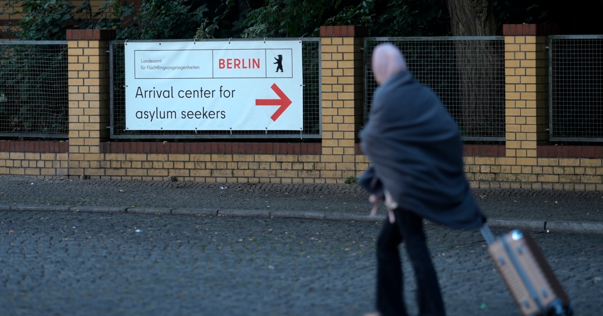 Shelters for Migrants Fill Up Across Germany as Attitudes Toward Newcomers Harden