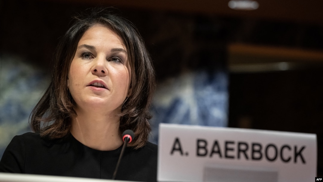Almanya Dışişleri Bakanı Annalena Baerbock, feminist dış politikanın anlatıldığı 80 sayfalık bir kılavuzu hazırladı.